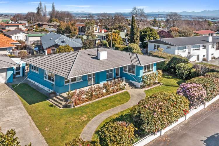 8 Lemari Avenue Stoke_3