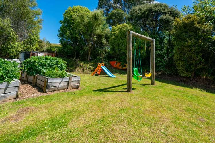 34 Peace Street Taieri Mouth_15