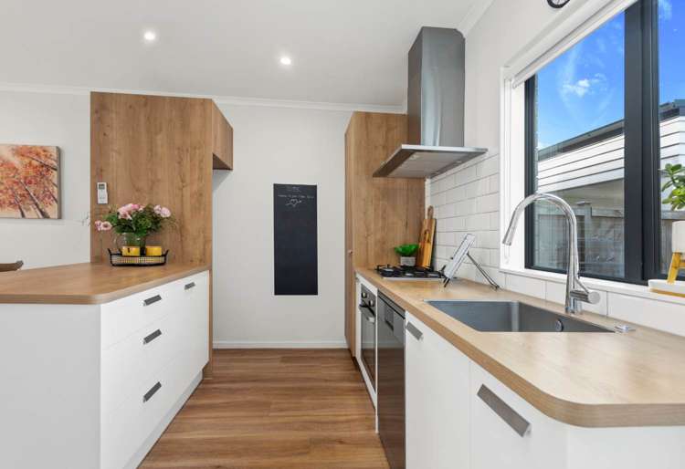 20 Nganui Avenue "Waiata Shores" Auckland_10