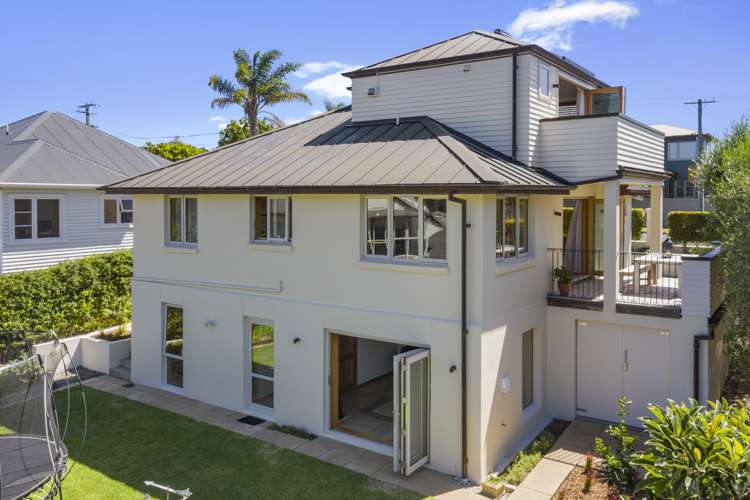 21 Westmere Park Avenue Westmere_23