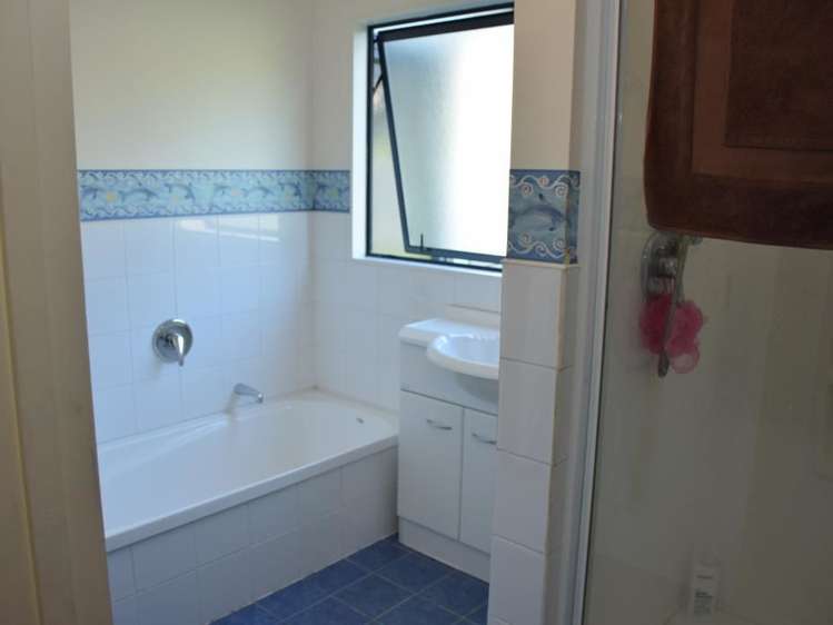 9 Caughley Avenue Otaki Beach_14