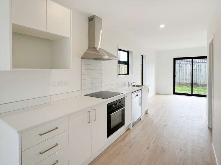 58 Rauemi Way 1802_1