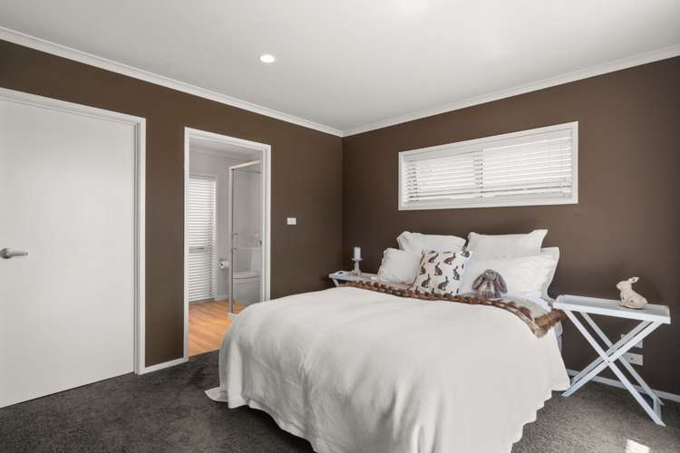 42 Benmore Crescent Pyes Pa_8