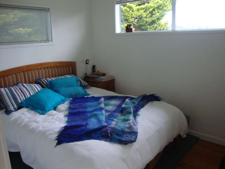 1 Joydon Place Stanmore Bay_7