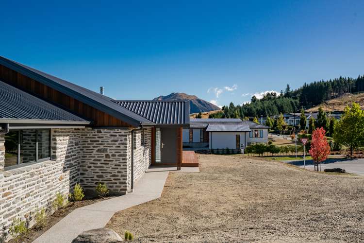 23 Kereru Crescent Wanaka_1