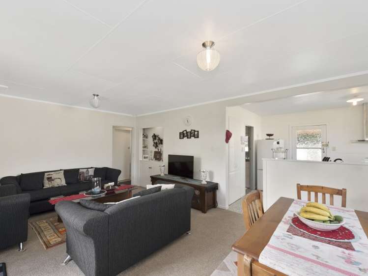 72b Oakfield Crescent Pukete_3