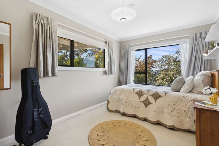 8 Paparata Street Karori_17