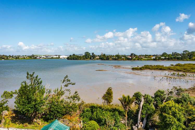 7 Riverina Avenue Pakuranga_23