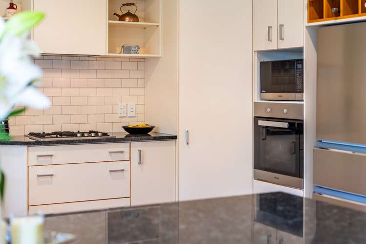 40 Mary Huse Grove Manor Park_11