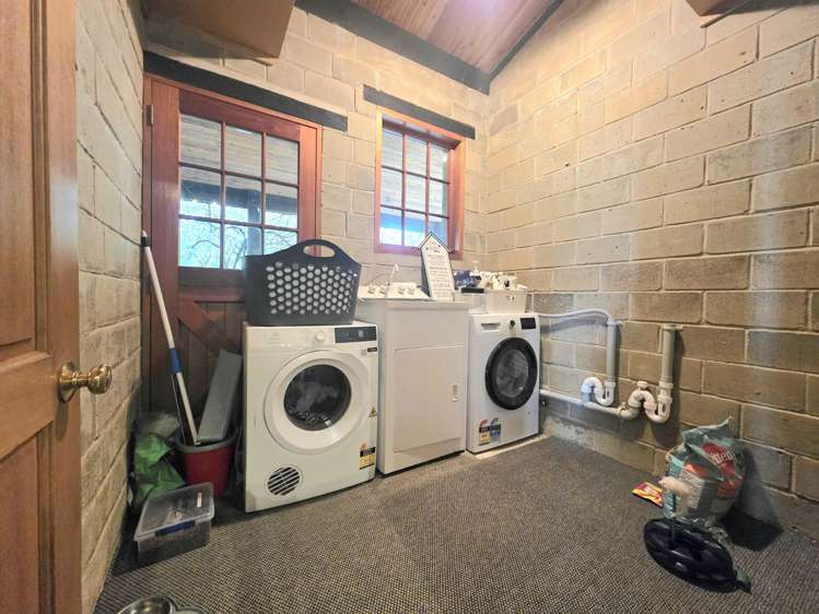 8 Matfen Street South Hill_15