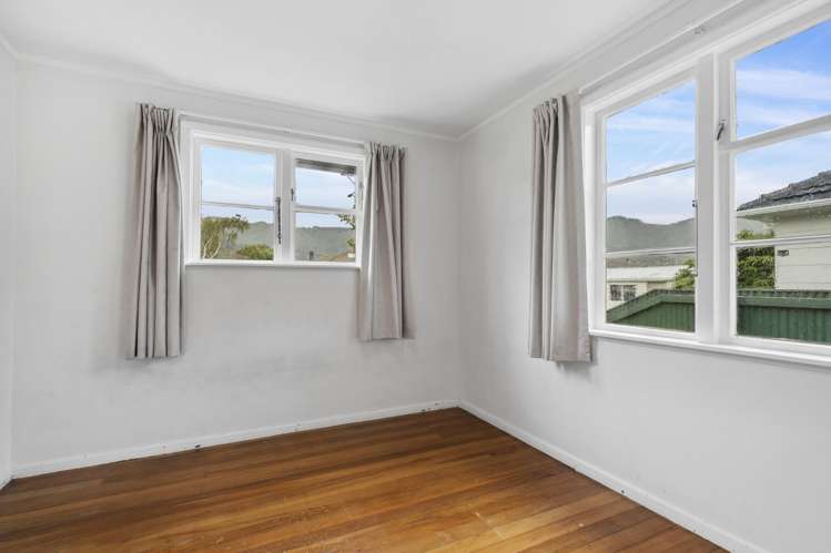 57 Hewer Crescent Naenae_11