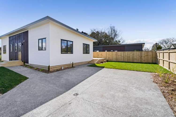 8 Horoeka Street Inglewood_14