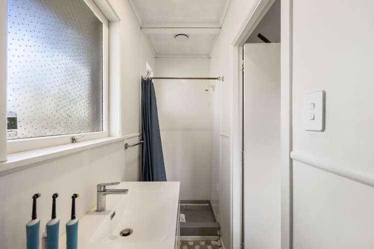 2/2 Overton Road Papatoetoe_9