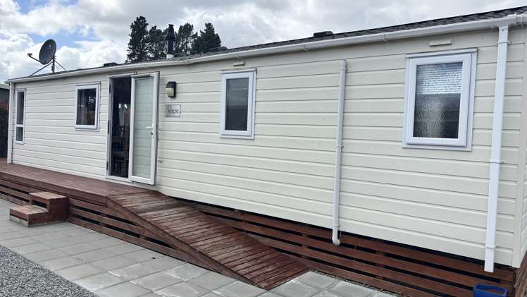 64/433 Dixons Road Loburn_15