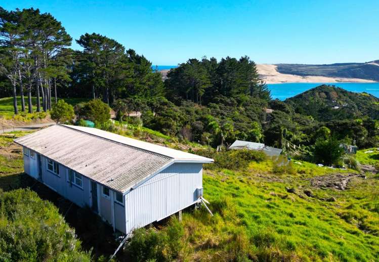 143 Kokohuia Road Omapere_30