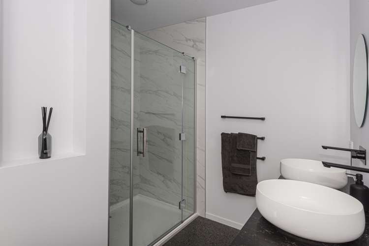 49c Vale Road Riverside_18