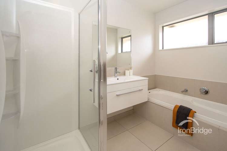 14 Charente Way Yaldhurst_12