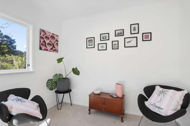 1 Kilgour Terrace Huia_13