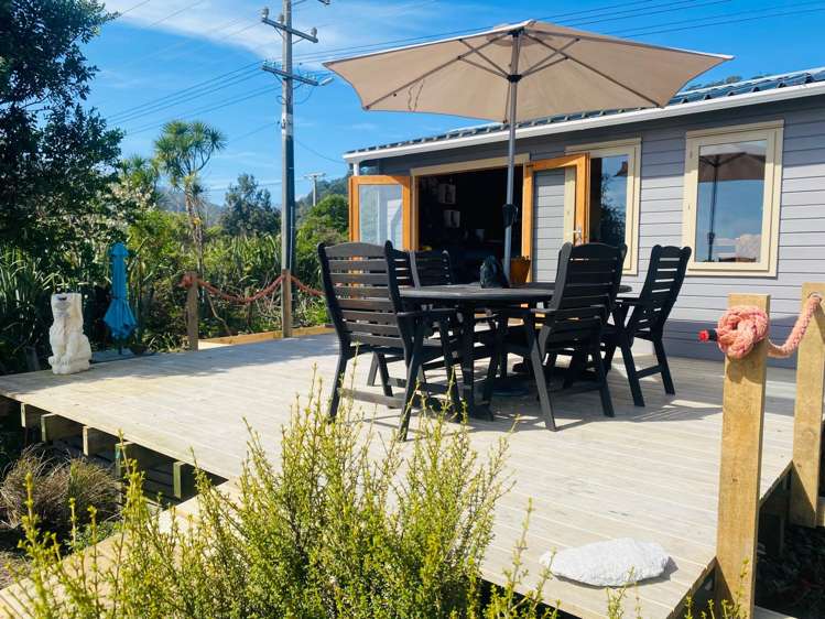 11 Main Road Ngakawau_5