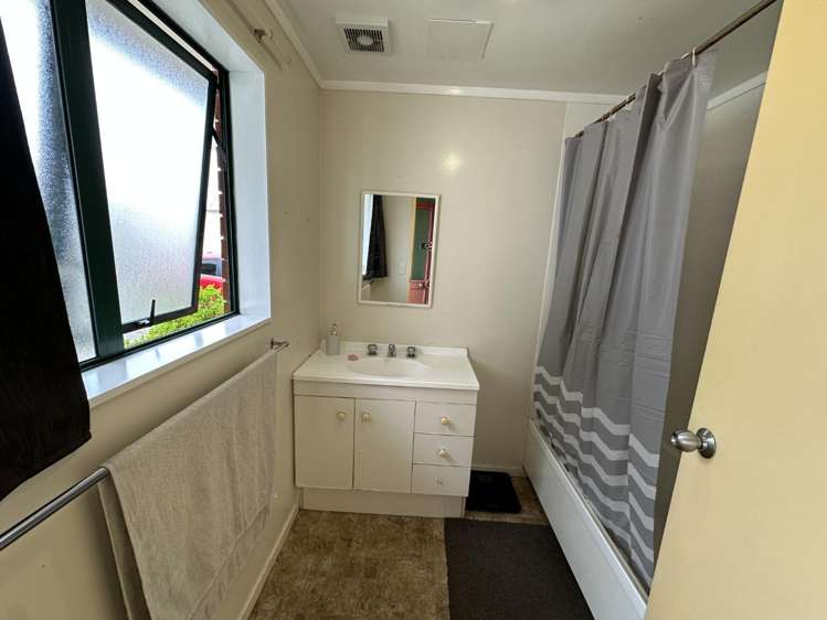 2/118A Macfarlane Street 1074_9