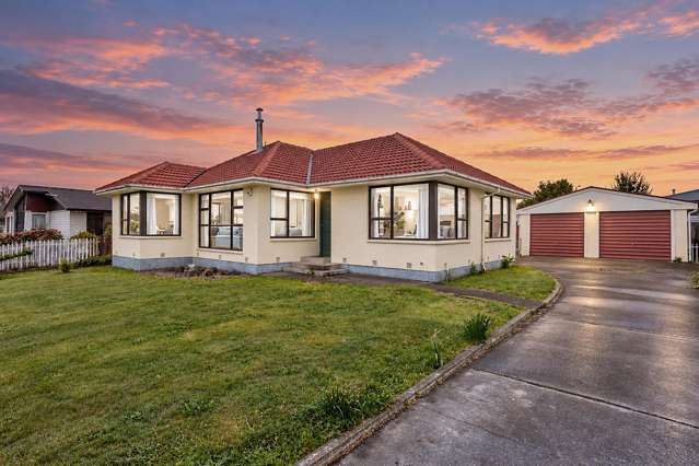 3 Bedrooms, And A Study Room, Here In Hornby!
