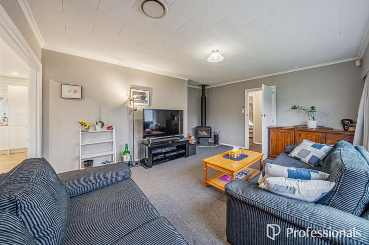 2 Short Street Wainuiomata_1