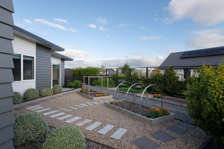 14 Baxter Michael Crescent Cambridge_23