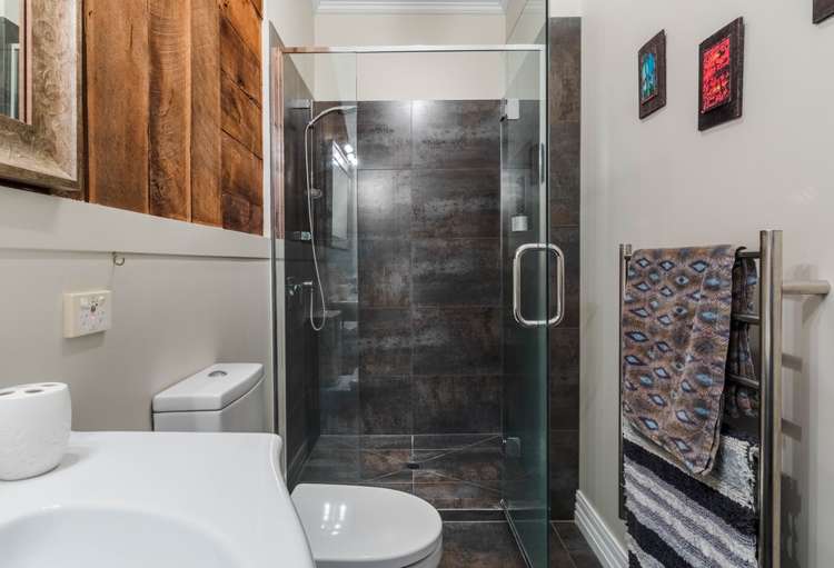 56 Victory Road Laingholm_14