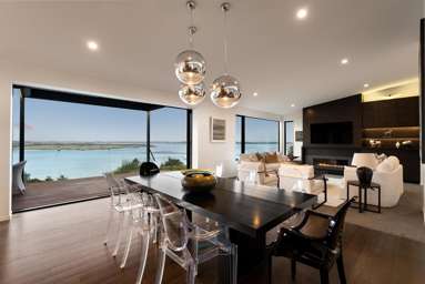 8 Saran Place_4