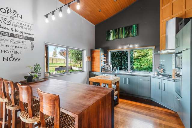 216 Kawakawa Road Kinloch_1