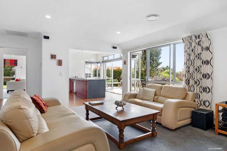 52 Lough Bourne Drive Pukekohe_14