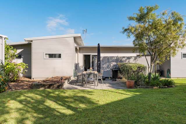 Affordable, Central, Single Level Living!!
