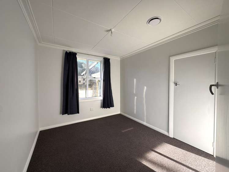 44 Lowestoft Street Balclutha_11