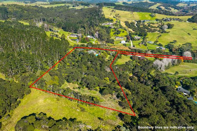 193 Valley Road Muriwai Beach_35