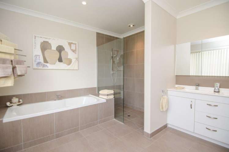 6 Eagle Place Martinborough_11