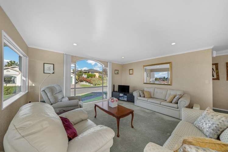 7 Amesbury Rise Henderson_4