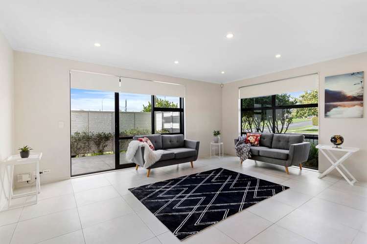 2 Riviera Drive Flat Bush_1
