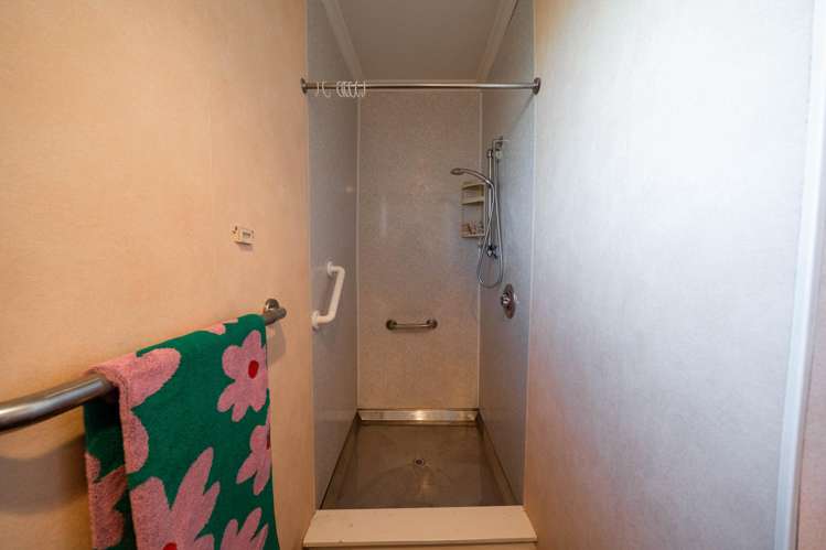42 & 44 Bungalow Hill Road Colac Bay_19