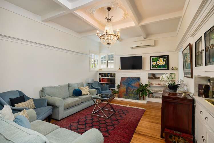 4 Summit Drive Mount Albert_13