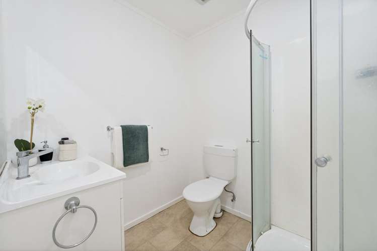 28 Dallinghoe Crescent_5