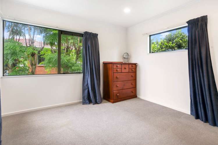 2/213 Queens Road Panmure_9