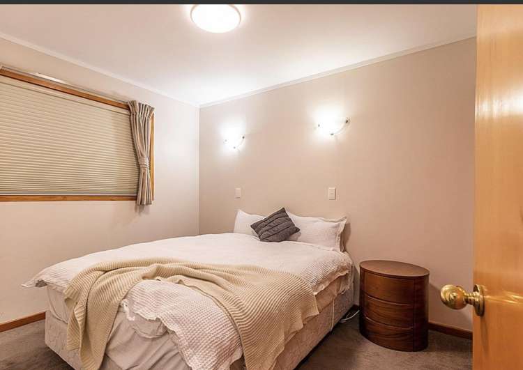 1/42 Hallenstein Street Queenstown_12