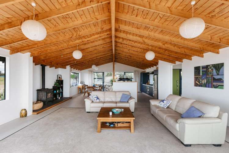 32e Ohuirehe Road Coastlands_10