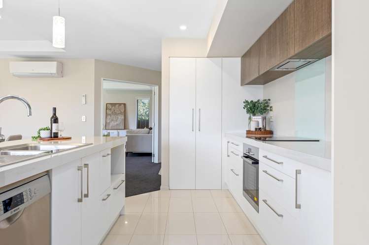 8 Eaton Place Lincoln_7