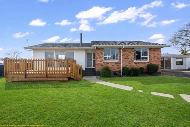 Renovated, 3 bed + 4 utility rooms