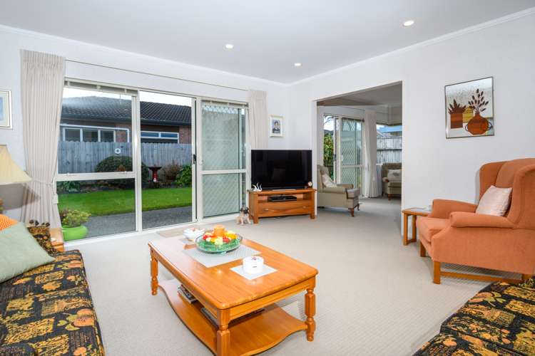 16 Chalmers Close Orewa_6
