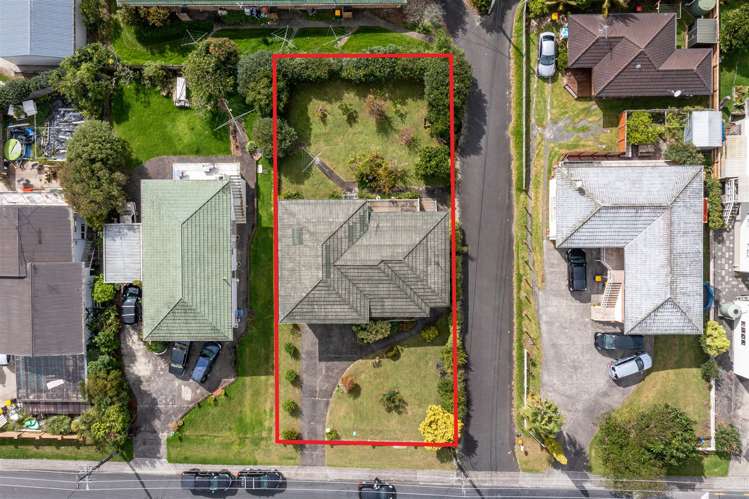 84 Royal View Road Te Atatu South_28