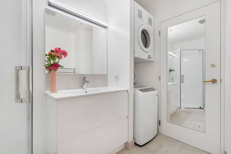 8D Quest Building 363 Queen Street City Centre_8