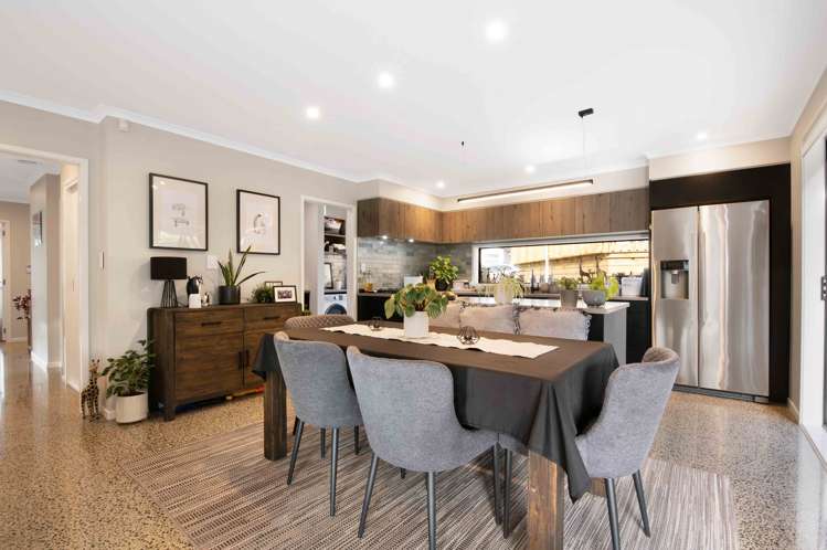 16 Urumaraki Avenue Helensville_11