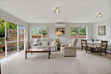 2/29 Highland Park Drive_1